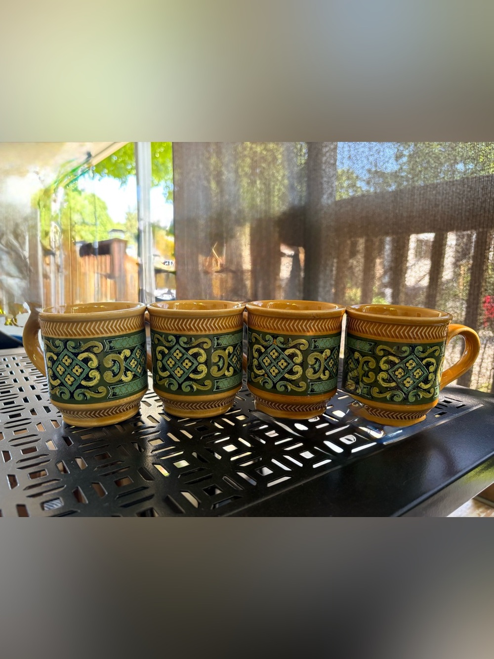 Set of 4 Vintage Sadler Mugs with Geometric Gothic Design Vibrant Greens